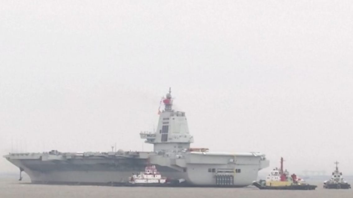 China Flugzeugträger 2.jpg