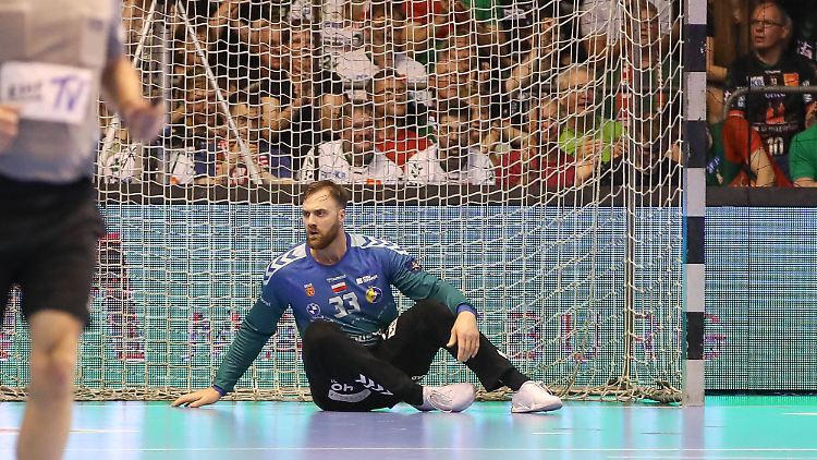 Am Boden: Andreas Wolff.