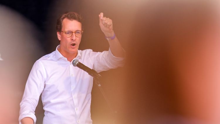 "Wir lassen das nicht mit uns machen": Wüst verlangt von Faeser ein klares Signal.