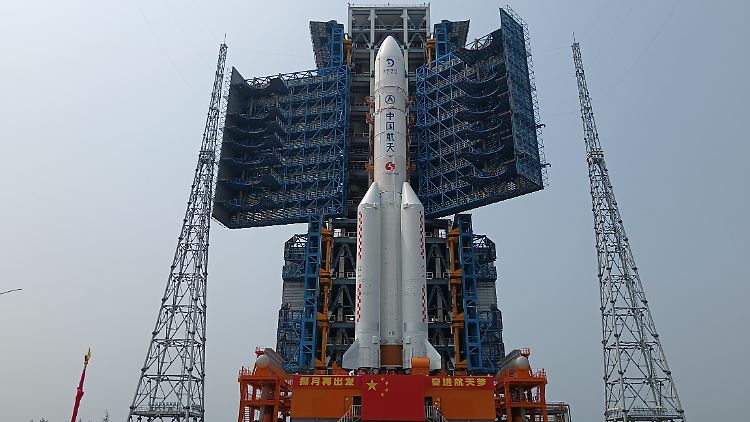 Die Rakete "Langer Marsch-5" ist zusammen mit dem Raumschiff "Chang'e 6" erfolgreich gestartet.