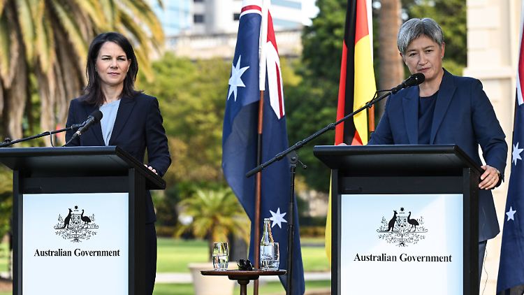 Außenministerin Annalena Baerbock und ihre australische Amtskollegin Penny Wong wollen die Beziehungen ihrer Länder vertiefen. Australien strebe eine stärkere wirtschaftliche und strategische Partnerschaft an, so Wong. 