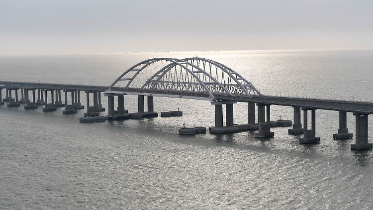 Die Krim-Brücke bei Kertsch wurde 2018 von Putin persönlich eröffnet.