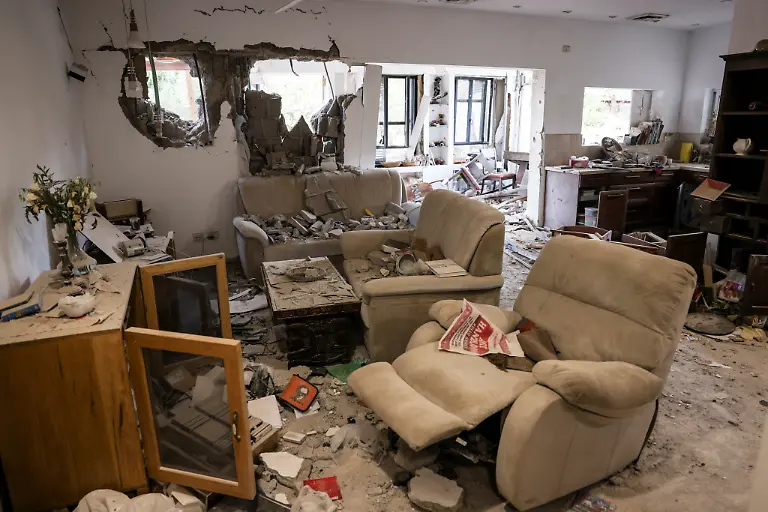 2023-10-17T181813Z-1491063402-RC2EU3AGTCCX-RTRMADP-3-ISRAEL-PALESTINIANS-BEERI