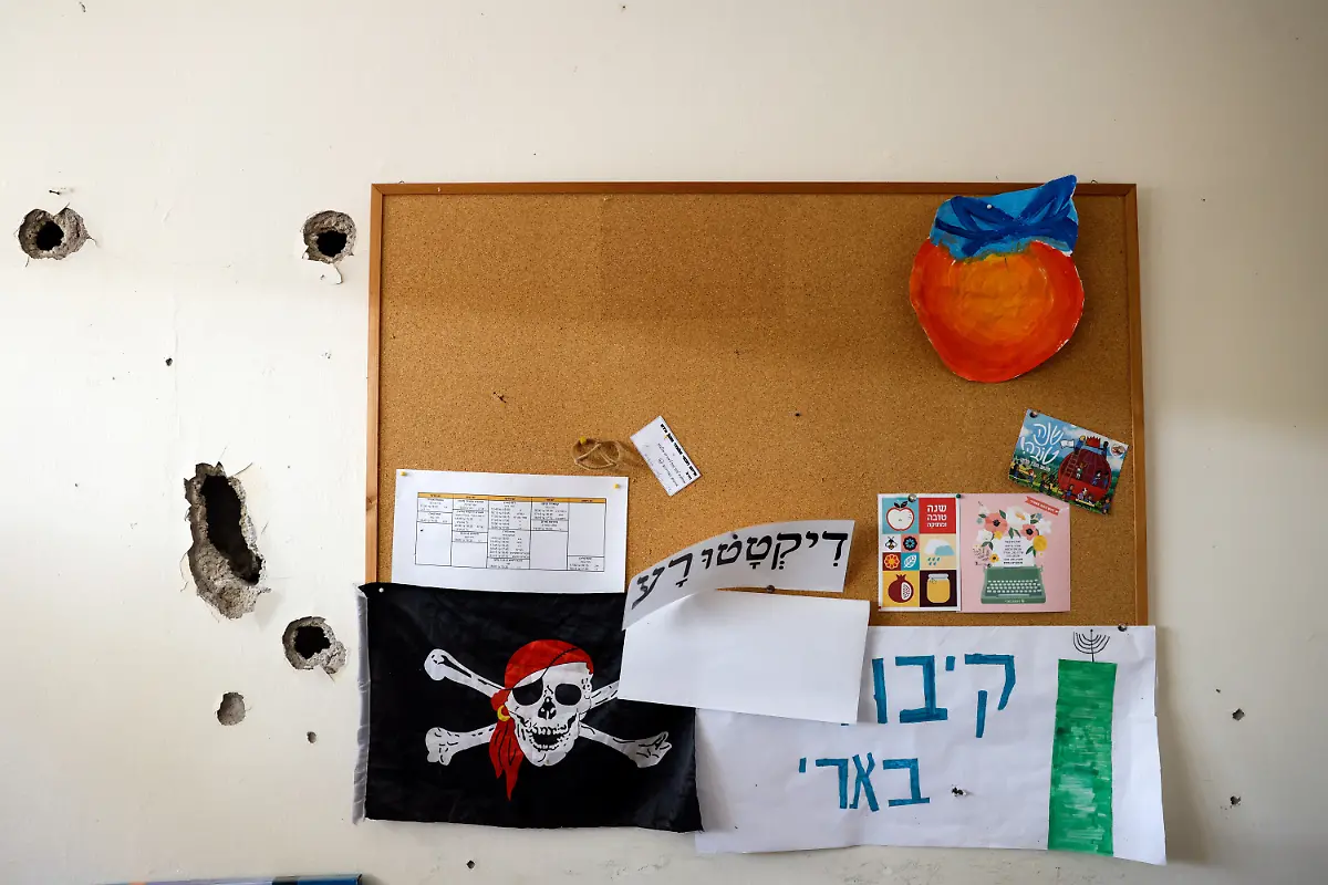 2023-10-22T150124Z-955172953-RC2OX3AFMEHB-RTRMADP-3-ISRAEL-PALESTINIANS-BEERI