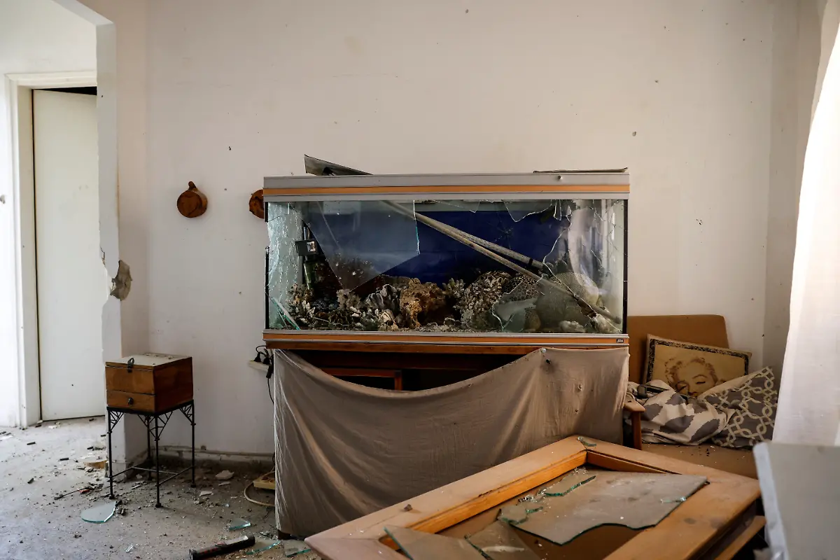 2023-10-21T125914Z-1128469173-RC20X3A7YNO5-RTRMADP-3-ISRAEL-PALESTINIANS-KISSUFIM