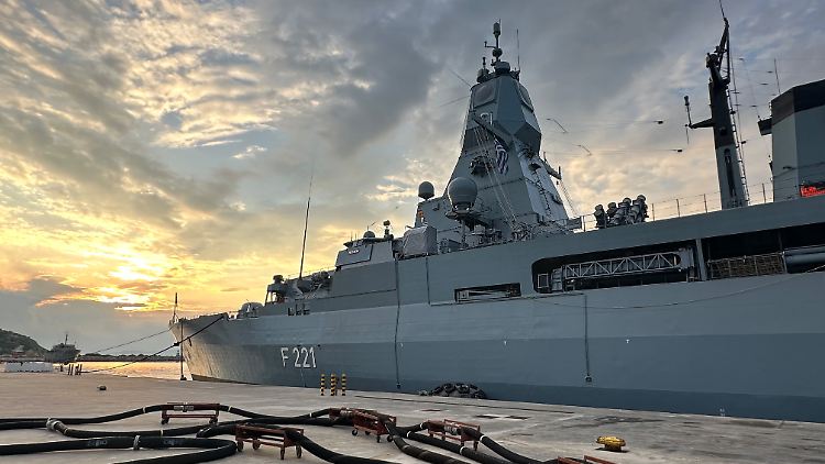 Die deutsche Fregatte "Hessen" unterstützte die Mission im Roten Meer bis zum 20. April. 