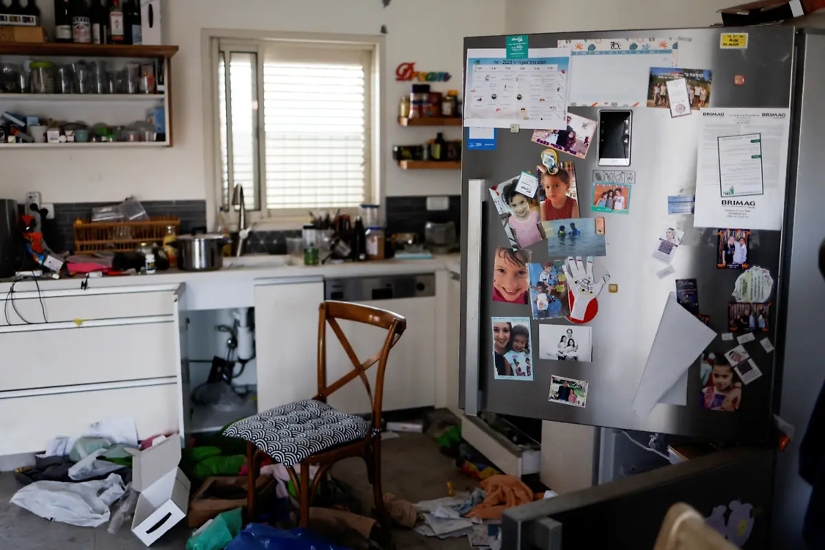 2023-10-25T154356Z-1341558913-RC2QZ3A31H01-RTRMADP-3-ISRAEL-PALESTINIANS-BEERI