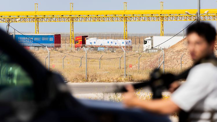 Erst im April hatte die israelische Regierung zugesagt, "vorübergehend" Hilfslieferungen zu ermöglichen.