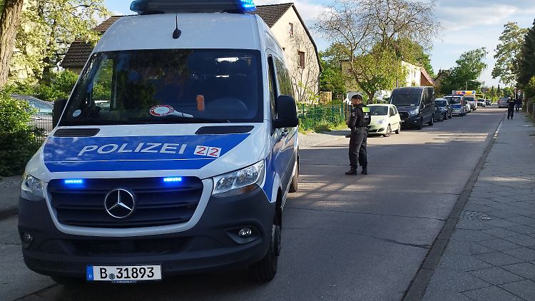 Die Tat geschah auf offener Straße.