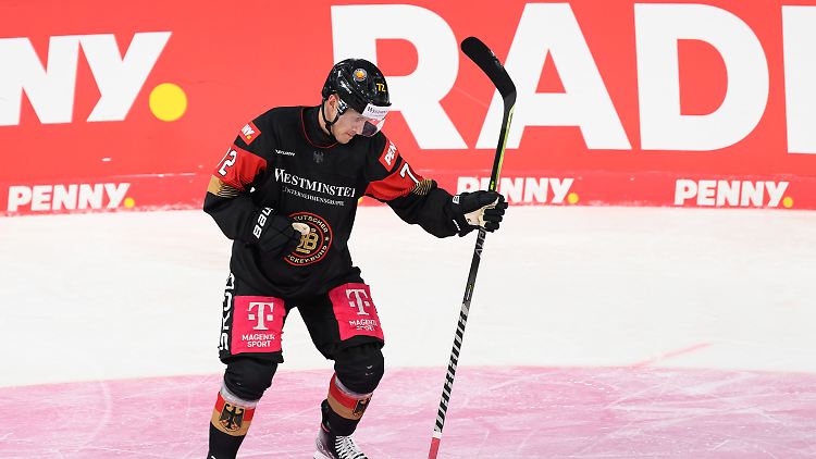 Dominik Kahun erzielt das Siegtor für Deutschland in der Verlängerung.