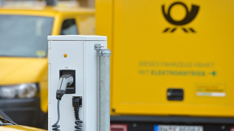 Die Deutsche Post bezieht E-Fahrzeuge von verschiedenen Herstellern.