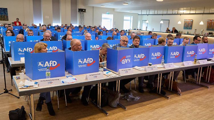 Verstecken ist nicht: Der AfD-Landesverband Niedersachsen darf weitere zwei Jahre durch den Verfassungsschutz beobachtet werden. 