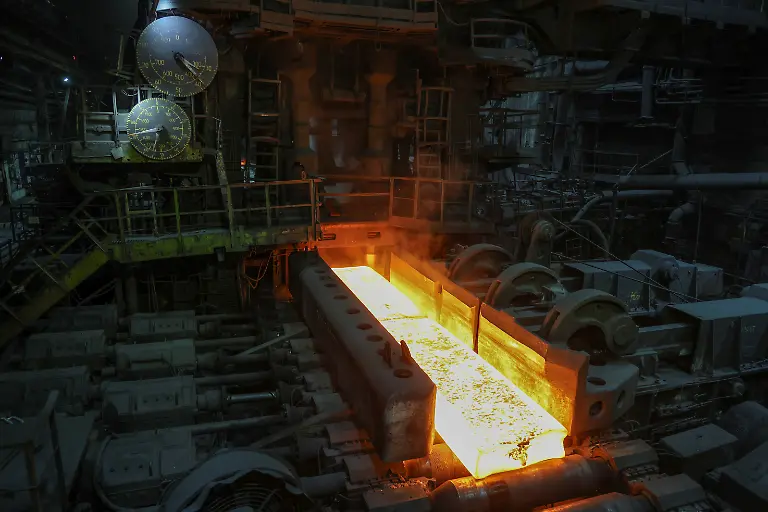 2023-10-26T071000Z-1483004245-RC2YO3A5HEWG-RTRMADP-3-UKRAINE-CRISIS-STEEL