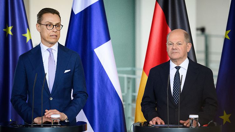 Der finnische Präsident traf in Berlin sowohl Steinmeier als auch Scholz.