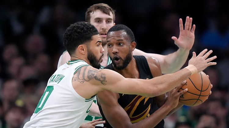 Jayson Tatum und seine Celtics mussten in der zweiten Halbzeit abreißen lassen.