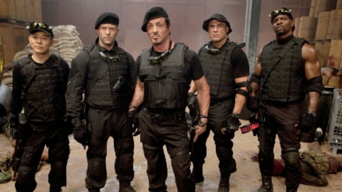 "The boys are back in town": Actionstars en masse in "The Expendables". (Bild: Splendid)