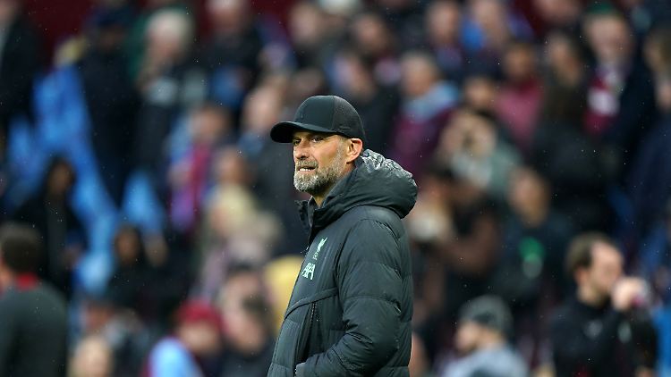 Jürgen Klopp musste mit seinem Team zwei späte Gegentore schlucken.