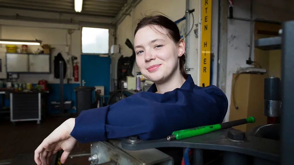 Wer-sich-beruflich-fortbilden-und-etwa-einen-Meister-machen-will-kann-vom-Aufstiegs-Bafoeg-profitieren