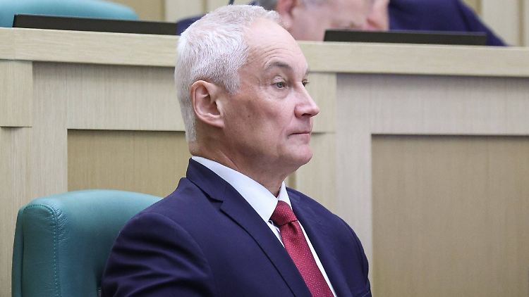 Andrej Beloussow machte während einer Plenarsitzung mehrere Ankündigungen zu seinen Vorhaben für das russische Militär.