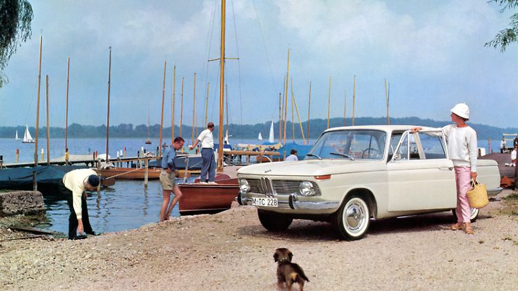Anfang der 1960er Jahre konnten sich immer mehr Deutsche was gönnen, weswegen die Neue Klasse von BMW zu einem großen Erfolg wurde.