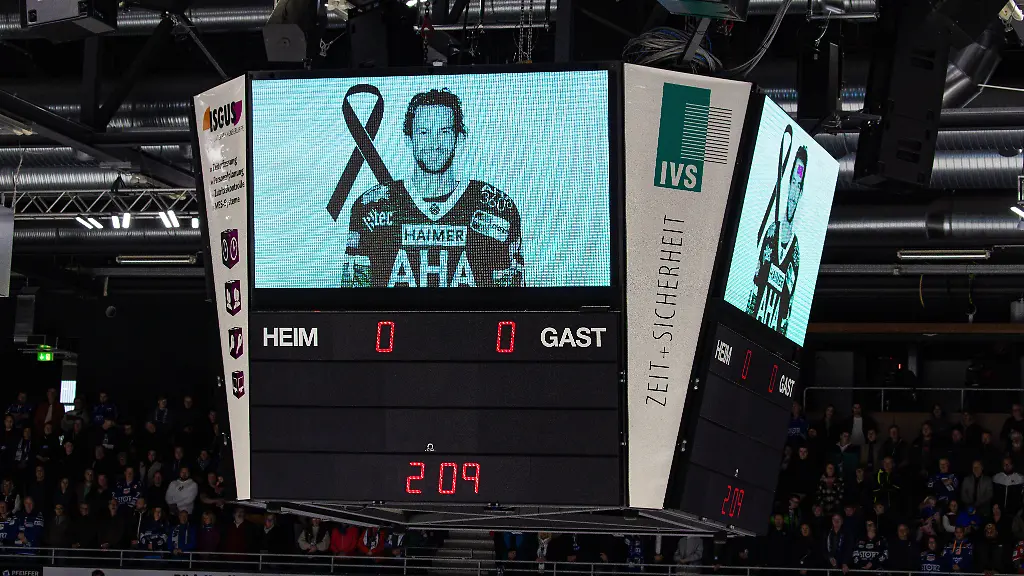 4eea72961eb932a3fd96e7d54fdfea18