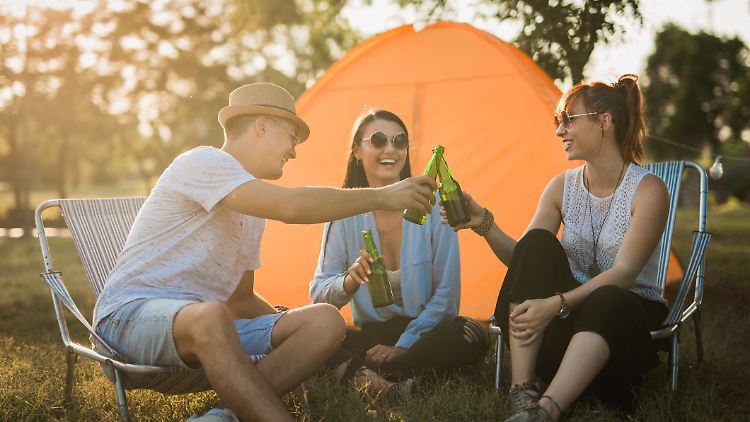 Essentials fürs nächste Festival: Das darf auf dem Campingplatz nicht fehlen.