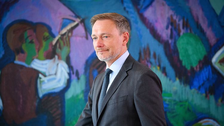 Bundesfinanzminister Lindner stellt im Laufe des Tages die Prognose zu den Steuereinnahmen vor.