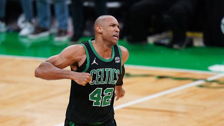 Al Horford hatte ein überragendes Spiel und kam am Ende auf 22 Punkte und 15 Rebounds. 