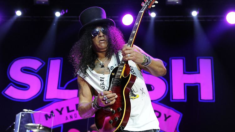 Verkündete eine Unterbrechung seiner Tour: Slash.
