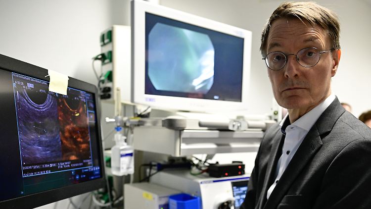 Gesundheitsminister Lauterbach will, dass Patienten wissen, welche Kliniken wo ihre Stärken haben.