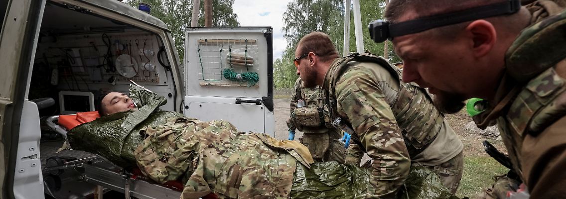 2024-05-12T113819Z_25803861_RC2ZO7AH7QCQ_RTRMADP_3_UKRAINE-CRISIS-KHARKIV-ASSAULT.JPG