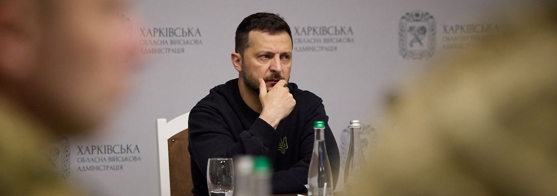 2024-05-16T110711Z_731783946_RC2LR7ABIC6G_RTRMADP_3_UKRAINE-CRISIS-KHARKIV-ZELENSKIY.JPG