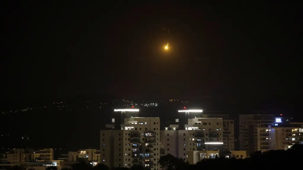 2023-10-29T194534Z-419017036-RC2J24ADVPE0-RTRMADP-3-ISRAEL-PALESTINIANS-LEBANON-BORDER