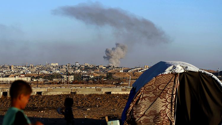 Bei ihrer Offensive in Rafah an der Grenze zu Ägypten hat Israels Armee Hunderte Ziele getroffen
