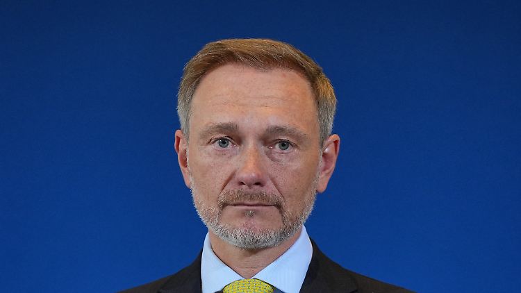 Bundesfinanzminister Christian Lindner betont, man müsse der AfD mit sachlicher Härte entgegentreten.