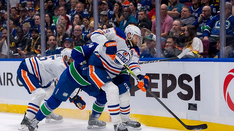 Um nicht auszuscheiden, müssen Draisaitl und seine Oilers zwei Spiele in Folge gewinnen.