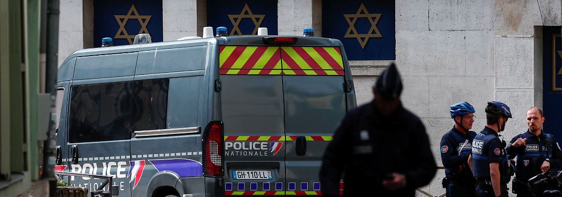 2024-05-17T085516Z_536288331_RC28S7A8T75K_RTRMADP_3_FRANCE-SECURITY-ROUEN.JPG