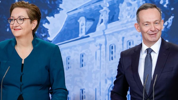 Die Zustimmung des Bundesrats zum neuen Klimaschutzgesetz entlastet vor allem Bauministerin Geywitz und Verkehrsminister Wissing. 
