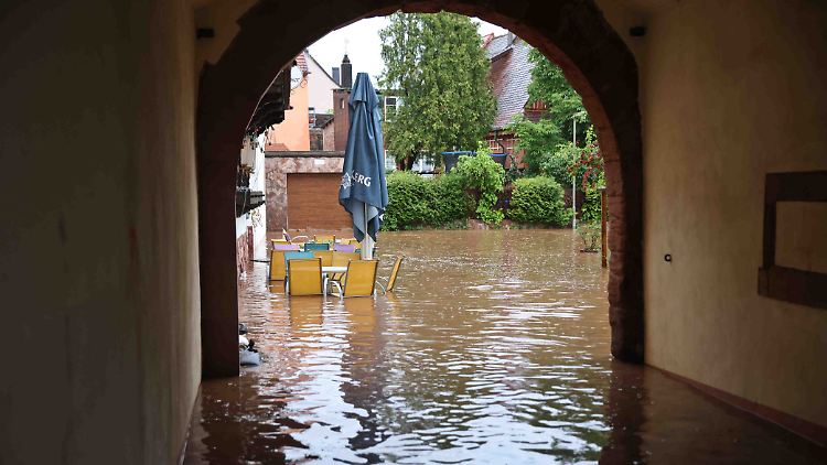 Großzügige Räumung: In der Altstadt von Ottweiler "geht nichts mehr".