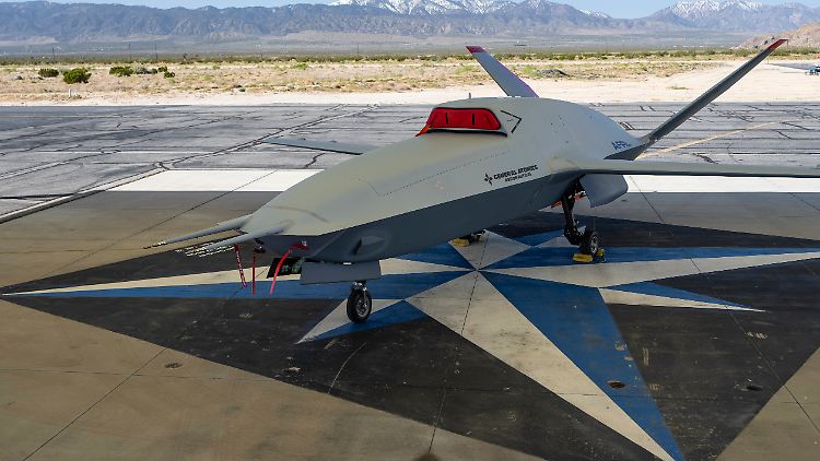 Das Unternehmen General Atomics Aeronautical Systems hat mit XQ-67A eine Drohne entwickelt, die mit künstlicher Intelligenz ausgestattet ist. 