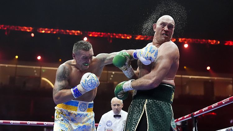 Oleksandr Usyk schlug Tyson Fury zweimal.