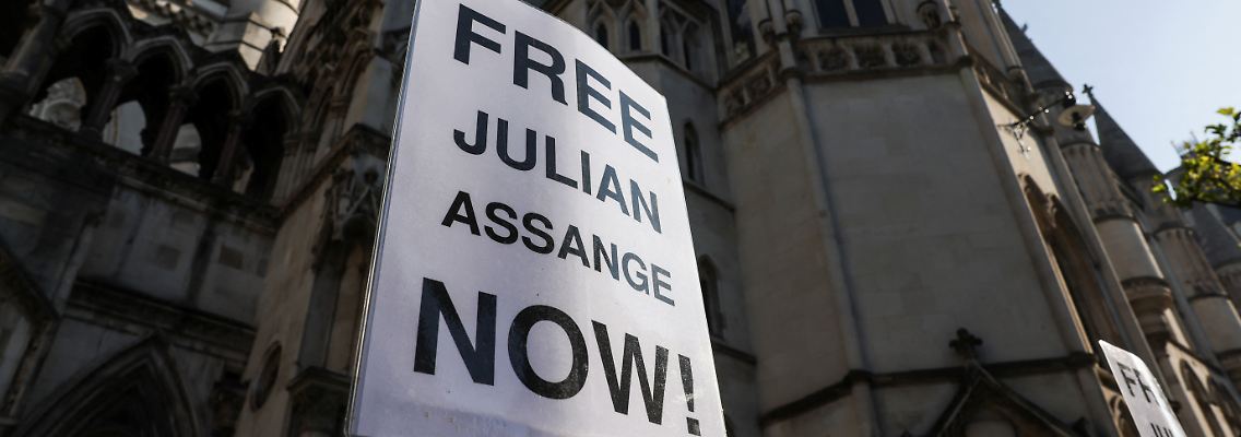 2024-05-20T071051Z_2006621766_RC27U7A9GGT9_RTRMADP_3_BRITAIN-ASSANGE.JPG