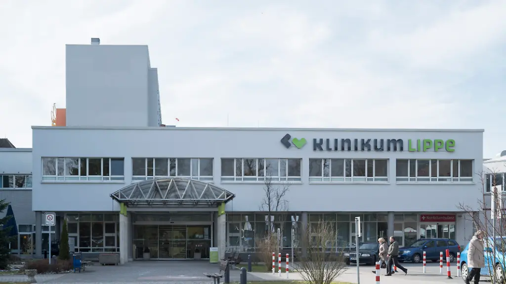 Am-Klinikum-Lippe-im-westfaelischen-Lemgo-hat-sich-eine-Putzkraft-an-vier-Patientinnen-vergriffen