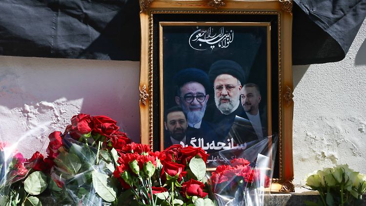 Im Iran wurde eine fünftägige Staatstrauer ausgerufen.