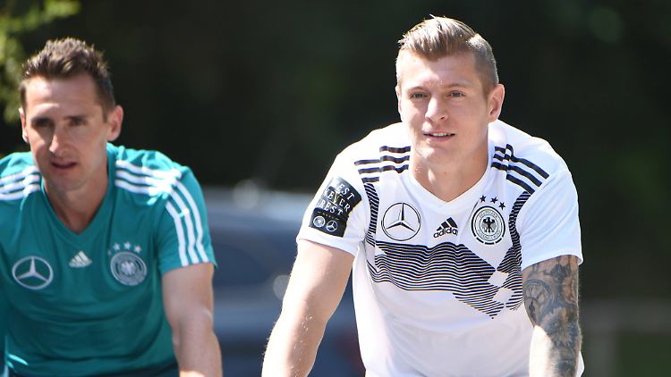Miro Klose hat nur lobende Worte übrig für Toni Kroos.