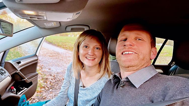 Bauer Fritz und Hofdame Julia haben von Beginn an viel Spaß miteinander.