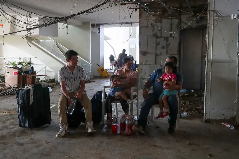 5338e234e6a84d18393d31961d7caf19