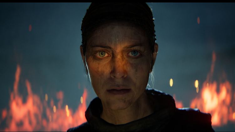 Senua wird von der Schauspielerin Melina Juergens verkörpert.