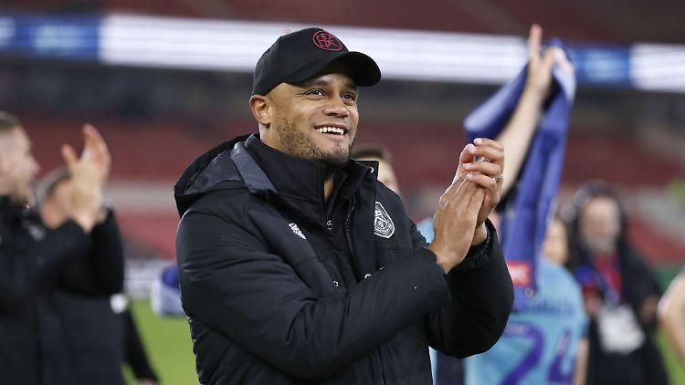 Burnley-Trainer Vincent Kompany steht wohl vor einem Wechsel zum FC Bayern.