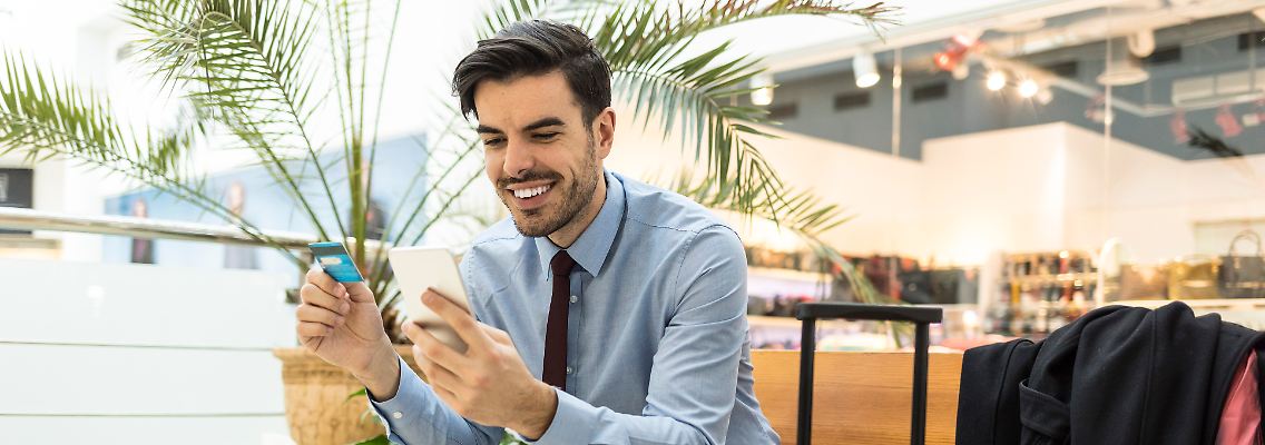 Inhaber der American Express Platinum-Kreditkarten können einige exklusive Vorteile nutzen, unter anderem bei der Fluggesellschaft Condor. Welche das sind und für wen sich die Karte lohnt, haben wir zusammengefasst.